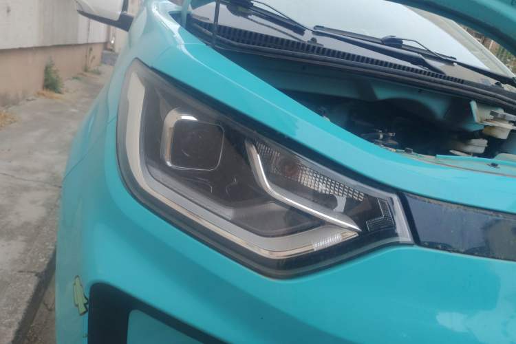 Used SOL E10X 2021 302 km Range Luxury Version 30.2 kWh
