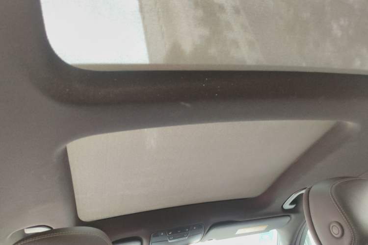 Used Mercedes-Benz GLC 2017 GLC 260 4MATIC Luxury Model