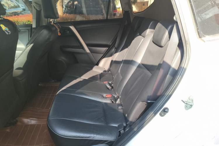 Used Toyota RAV4 2013 2.5L Automatic 4x4 Elite Edition
