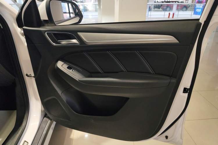 Used Roewe RX5 New Energy 2019 eRX5 50T Internet-Enhanced Flagship Edition
