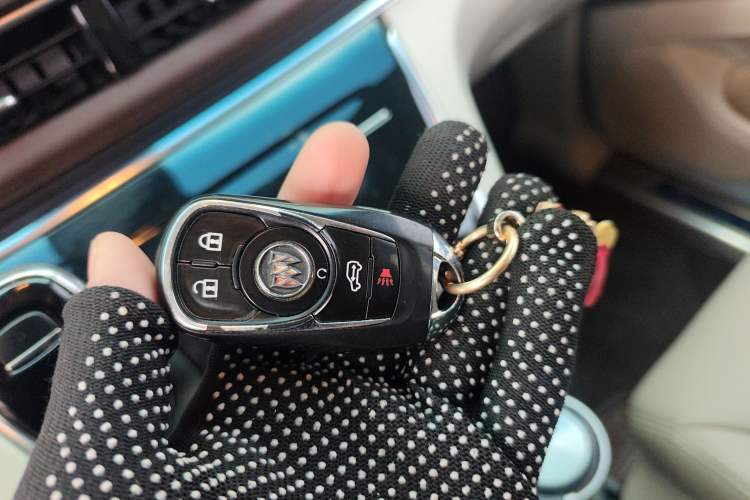 Used Buick GL8 2023 Land Executive Class Smart Enjoyment Model
