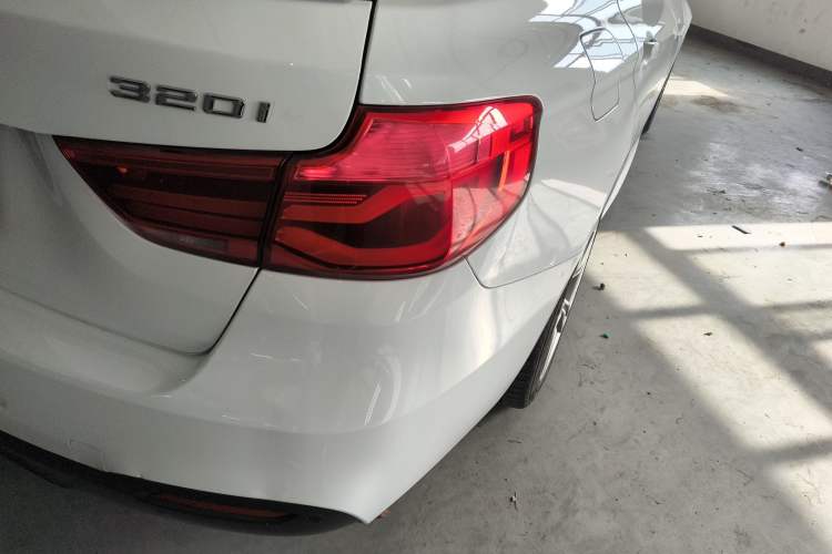 Used BMW 3 Series GT 2019 320i M Sport Exterior 3