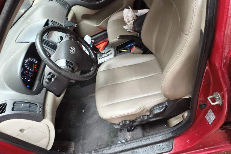 Used Hyundai Celesta 2011 1.6L Automatic Luxury Version
