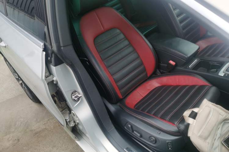 Used Volkswagen FAW-Volkswagen CC 2016 1.8TSI Luxury Model Right Front Seat