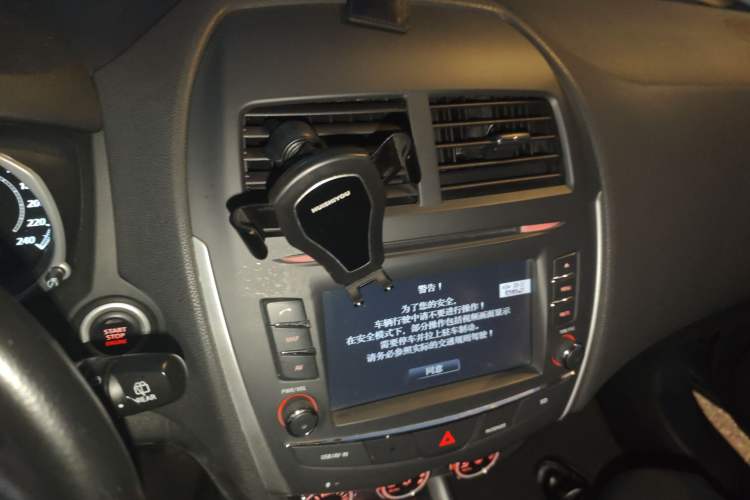 Used Mitsubishi ASX 2013 2.0L CVT 4x4 Flagship Edition Audio And AC Panel