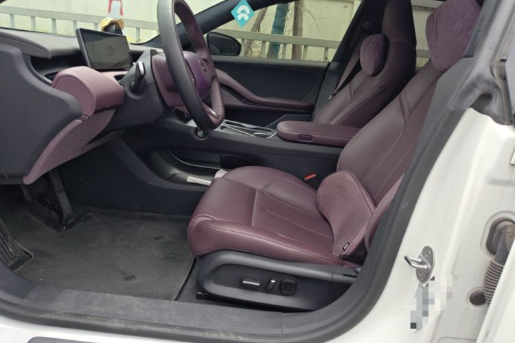 Used Nio ET5T 2023 100kWh Touring Left Front Seat