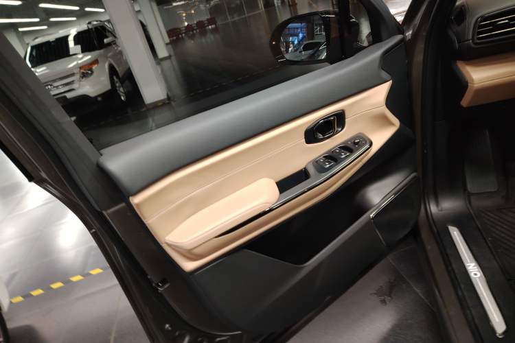 Used Nio ES8 2020 415 km Range 6-Seater Version
