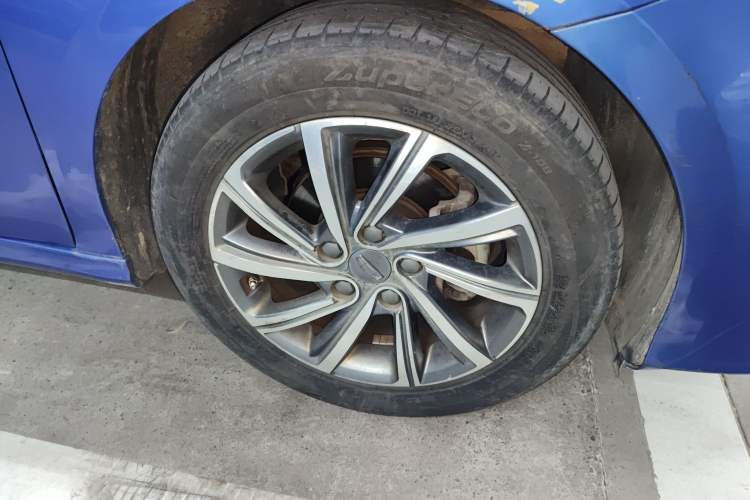 Used Geely Auto Binray 2019 200T DCT Binchi Edition Exterior 4