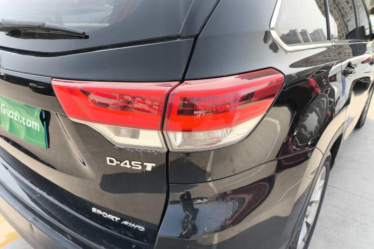 Used Toyota Highlander 2018 2.0T Four-Wheel Drive Luxury Version 7 Seats China VI Standard