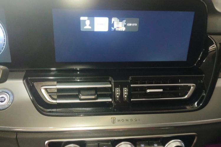 Used Hongqi HS5 2023 2.0T Qixiang Pro Edition Audio And AC Panel