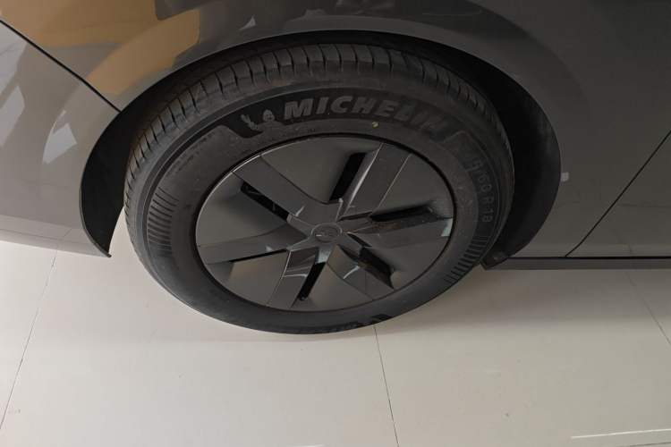 Used Li Auto MEGA 2024 Ultra Model