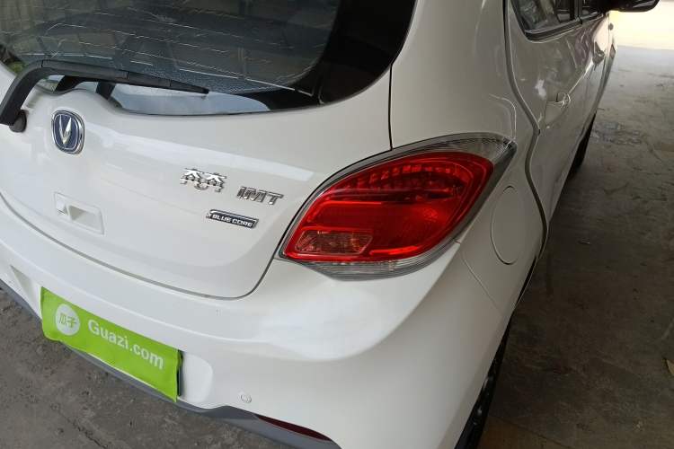 Used CHANGAN Benni 2015 1.4L IMT Prestige Model China V Standard Exterior 3