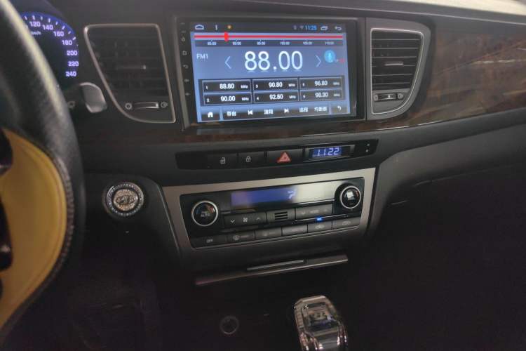 Used Hyundai Mistra 2014 1.8L Automatic Deluxe DLX Model Audio And AC Panel