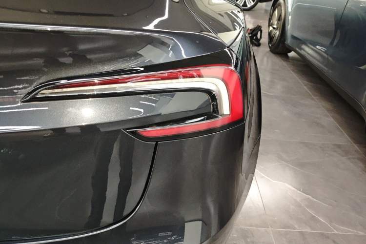 Used Tesla Model 3 2025 Rear-Wheel-Drive Version