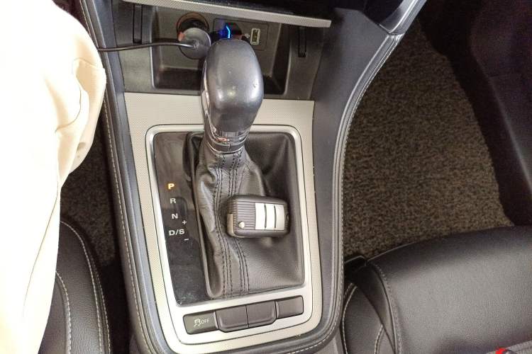 Used MG 6 2017 20T Automatic Luxury Smart Connect Version China V Standard