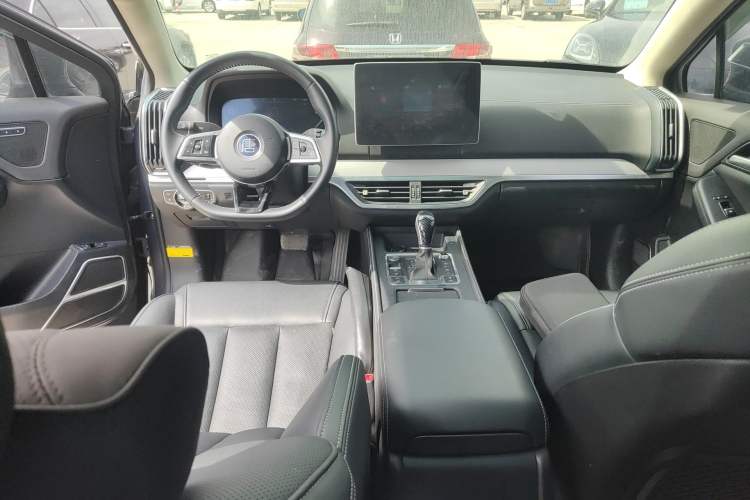 Used BYD Tang 2019 2.0T Automatic SmartConnect Luxury 7-Seater China VI Standard