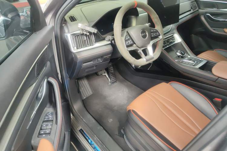 Used BYD Song PLUS 2020 1.5T Automatic Prestige Version
