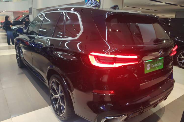 Used BMW X5 2022 Restyled xDrive 40Li M Sport Package
