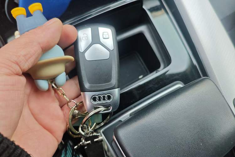 Used Audi A5 2023 Sportback 40 TFSI Fashionable and Dynamic Model Vehicle Key