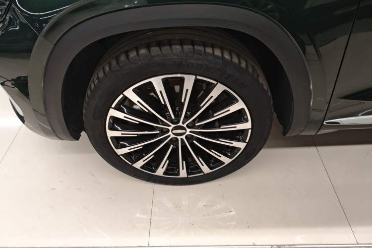 Used Geely Auto Monjaro L 2025 Dongfang Yao 2.0TD Automatic All-Wheel-Drive Wangyue Edition