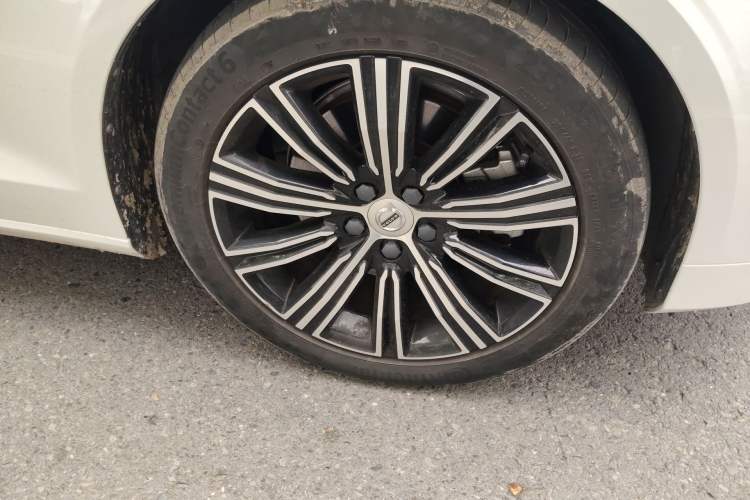 Used Volvo V60 2022 B5 Zhiyuan Luxury Edition