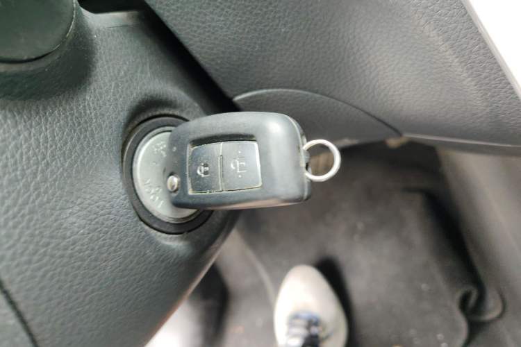 Used Nissan Tiida 2019 1.6L CVT Cool Edition China VI Standard Vehicle Key