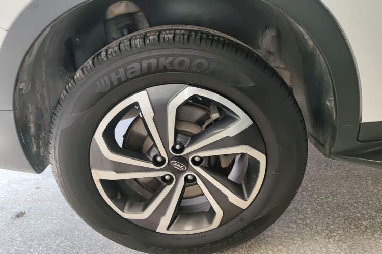 Used JAC Group Refine S7 2017 1.5T Automatic Luxury Model Right Rear Wheel Hub