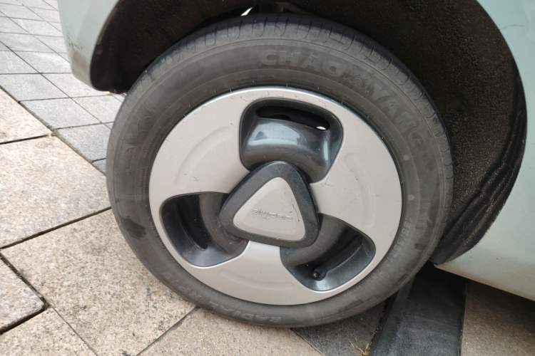 Used Geely Galaxy Panda 2023 Panda Mini 200km Dynamic Bear Right Rear Wheel Hub