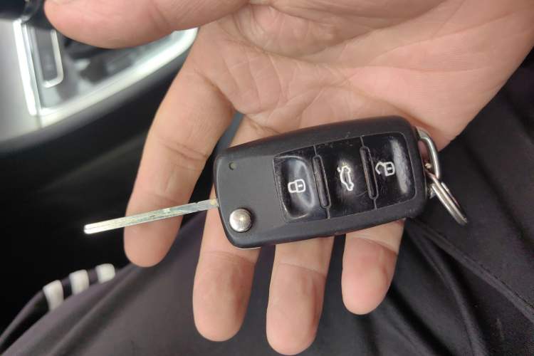 Used Volkswagen Lavida 2013 Restyled Classic 1.6L Automatic Comfort Edition Vehicle Key