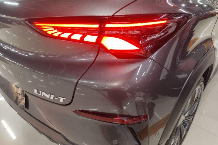 Used CHANGAN UNI-T 2020 1.5T Flagship Version
