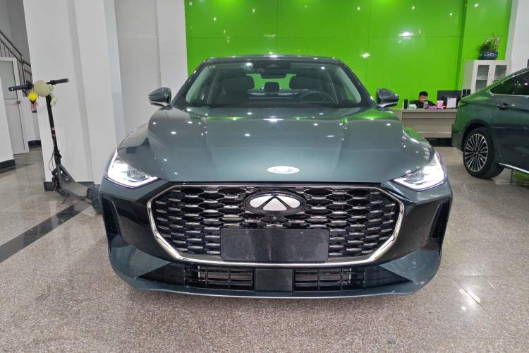 Used Chery Fengyun A8L 2025 1.5 TGDI 145 km Luxury Version Front