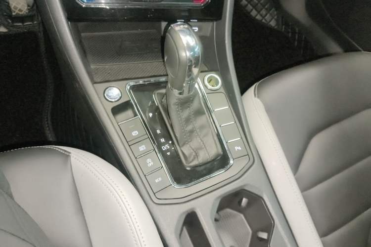 Used Volkswagen Bora 2023 300TSI DSG Prestige Edition