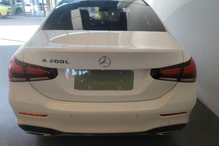 Used Mercedes-Benz A-Class 2021 A 200 L Sport Sedan Fashion Model
