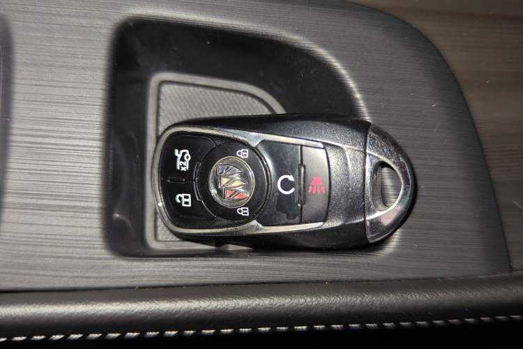 Used Buick LaCrosse 2022 652T Luxury Version
