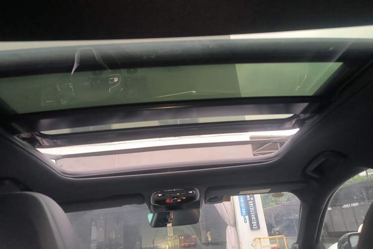 Used Lynk & Co 03 2019 1.5TD DCT JingPro Edition China VI Standard Headliner