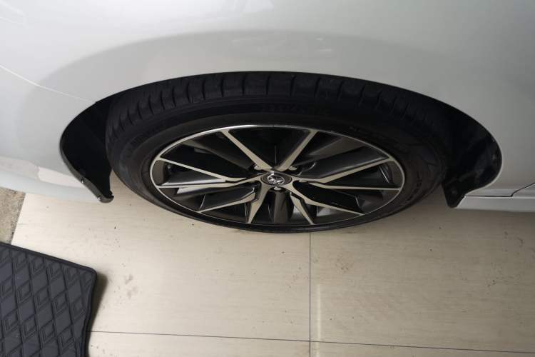 Used Toyota Camry 2021 2.5G Luxury Edition Left Front Wheel Hub