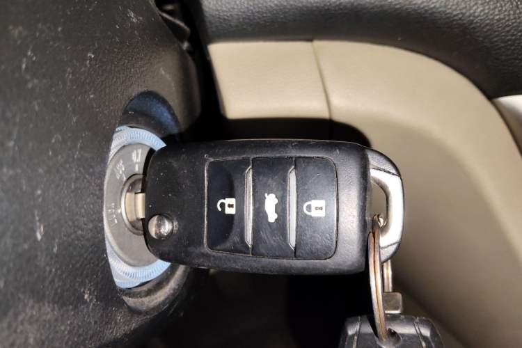 Used Changan Eado 2015 1.6L Manual Luxury Model China V Standard
