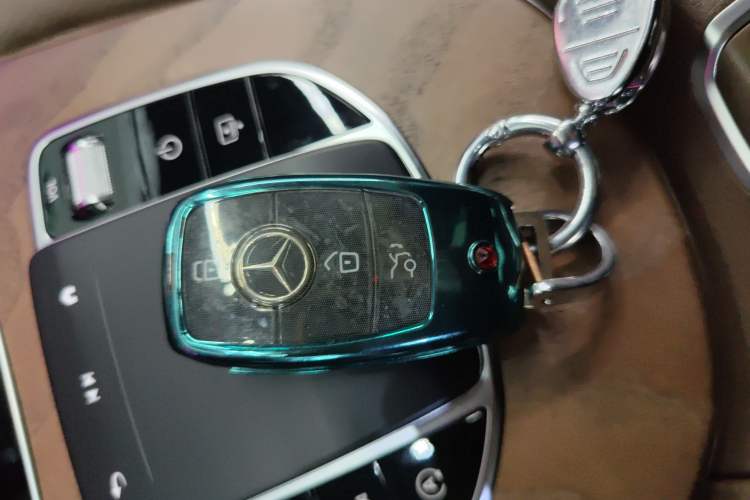 Used Mercedes-Benz E-Class 2023 Updated E 300 L Luxury Edition