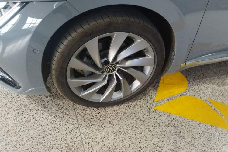 Used Volkswagen FAW-Volkswagen CC 2021 380TSI Striking Edition Exterior 2