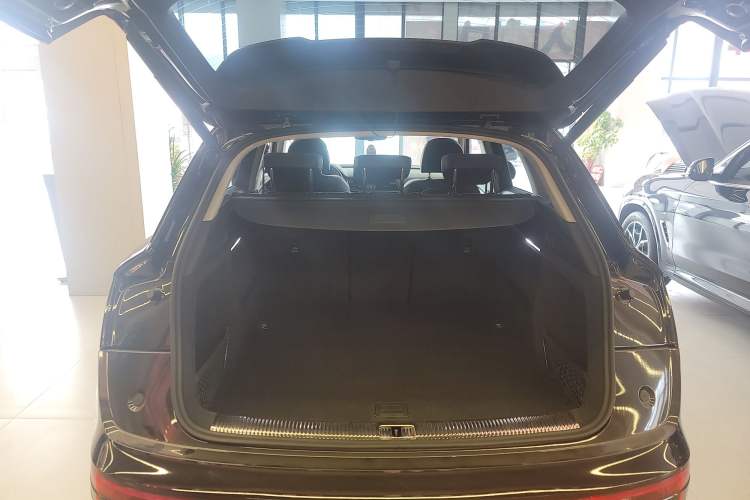 Used Audi Q5L 2022 40T Luxury Dynamic Model
