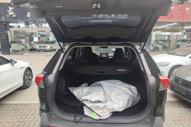 Used Toyota RAV4 2021 2.0L CVT Two-Wheel Drive Urban Edition
