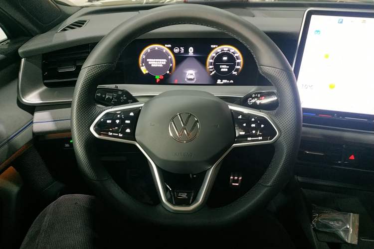 Used Volkswagen Tayron 2025 Tiguan L 380TSI 4Motion Luxury Easy Package