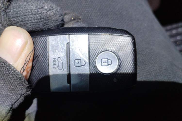 Used Kia Sorento 2013 2.4L 7-Seater Gasoline Luxury Edition China V Standard
