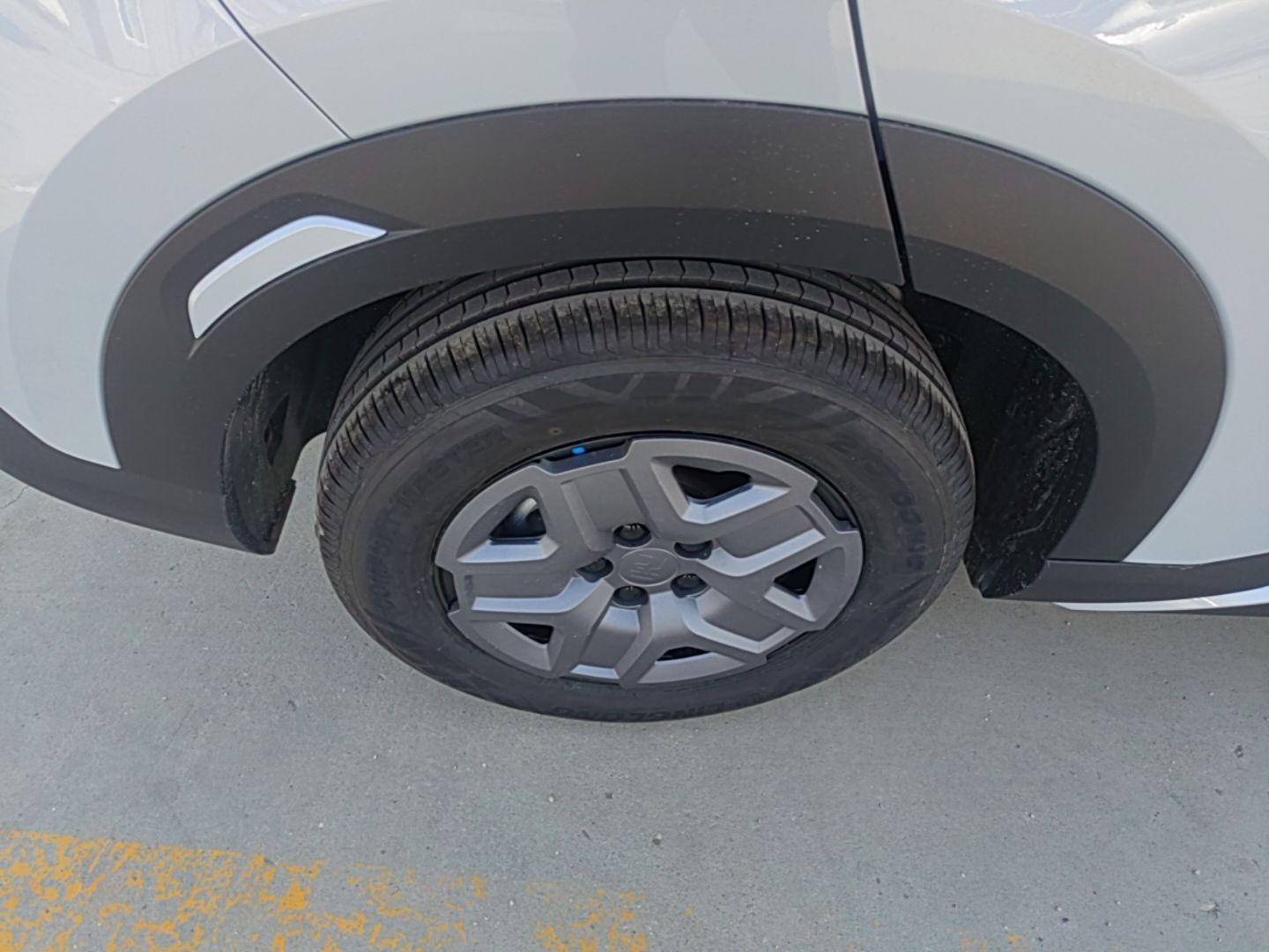 BYD Yuan UP 2027 Model Flying Edition 301KM Navigation Version — снимка 11