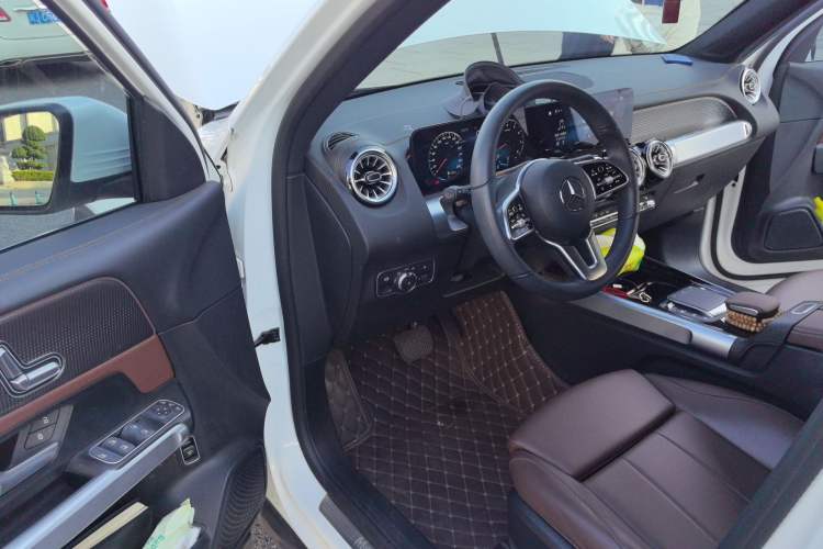 Used Mercedes-Benz GLB 2023 GLB 220 Sport Edition Driver Seat