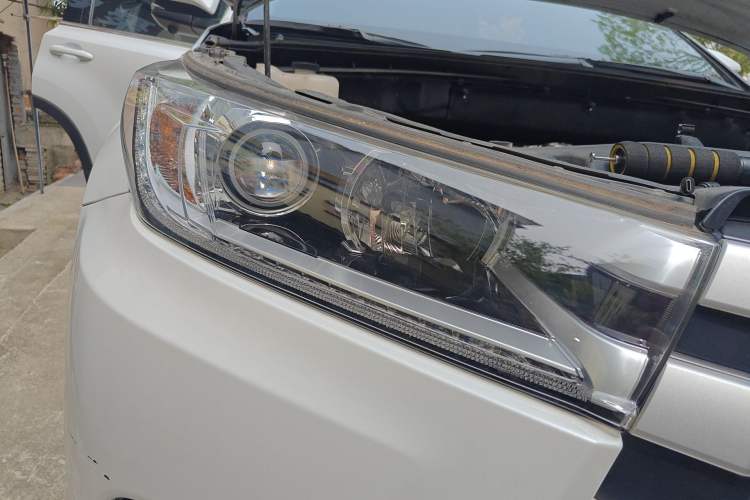 Used Toyota Highlander 2021 2.0T Four-Wheel Drive Luxury Edition 7 Seats Right Front Headlight