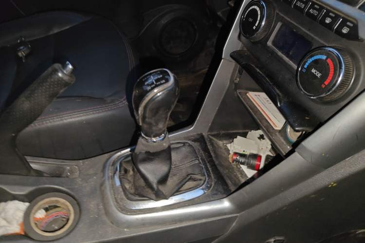 Used Chery Tiggo 3 2015 1.6L Manual Zhishang Commemorative Edition