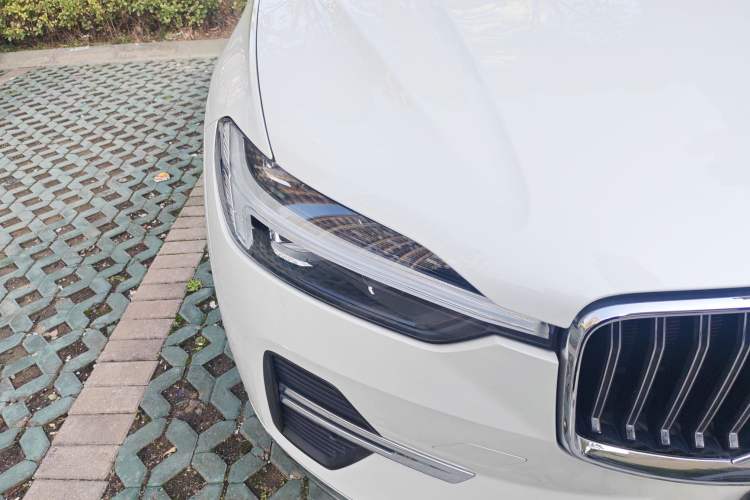 Used Volvo XC60 2023 B5 4x4 Smart Luxury Edition
