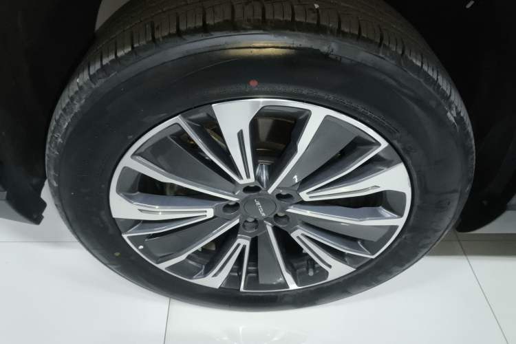 Used JETOUR X90 C-DM 2025 Elite Edition 7-Seater Left Front Wheel Hub