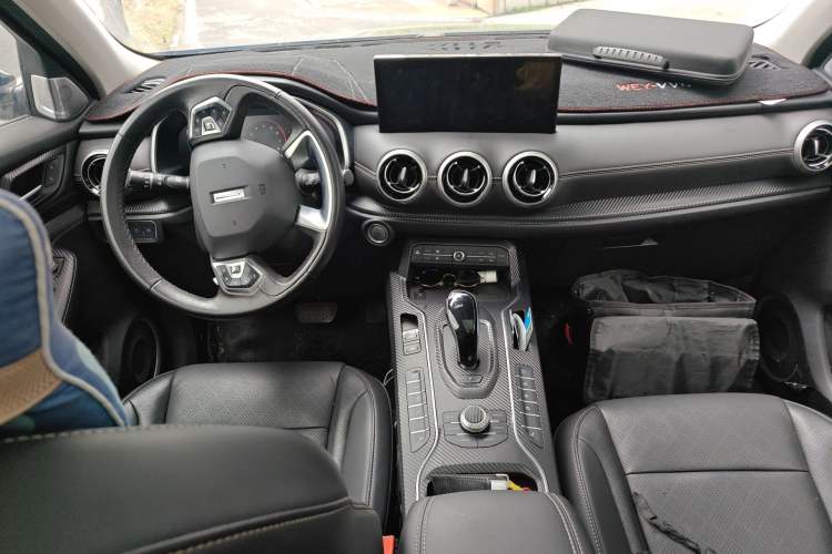 Used Wey VV6 2020 2.0T Two-Wheel Drive Smart Enjoyment+